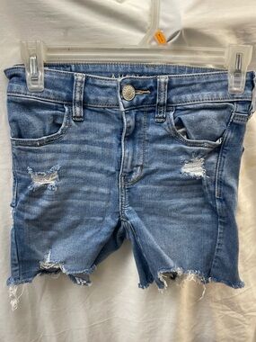 American Eagle Women’s Distressed faded & frayed Denim Shorts - sz 2
